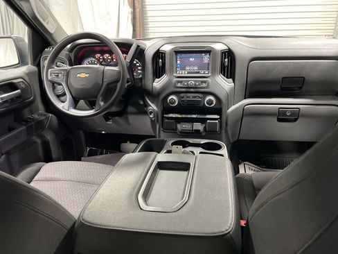 Used 2024 Chevrolet Silverado 1500 Custom image 14
