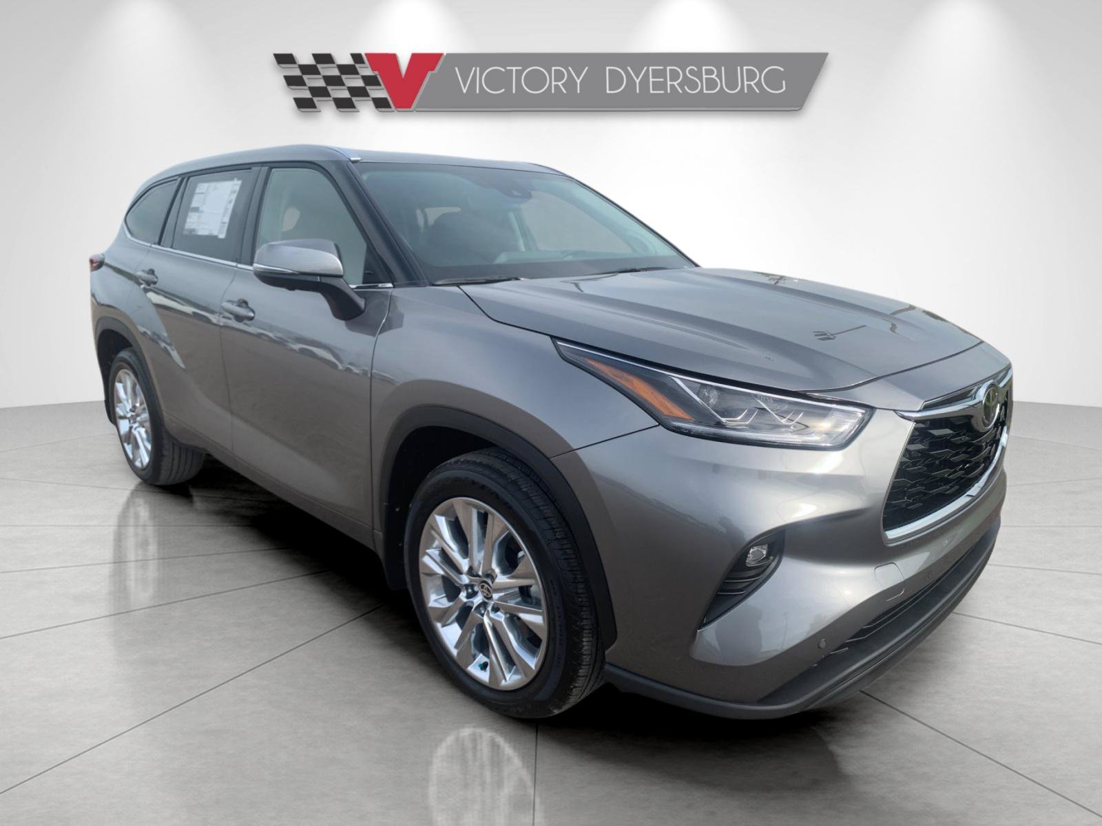 New 2026 Toyota Highlander Limited AWD/4WD image 1