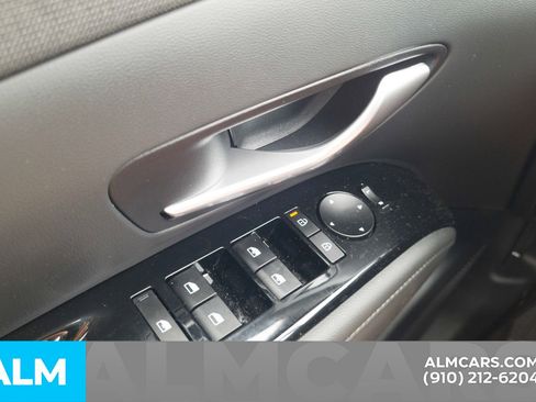 Used 2026 Hyundai Tucson Limited image 17