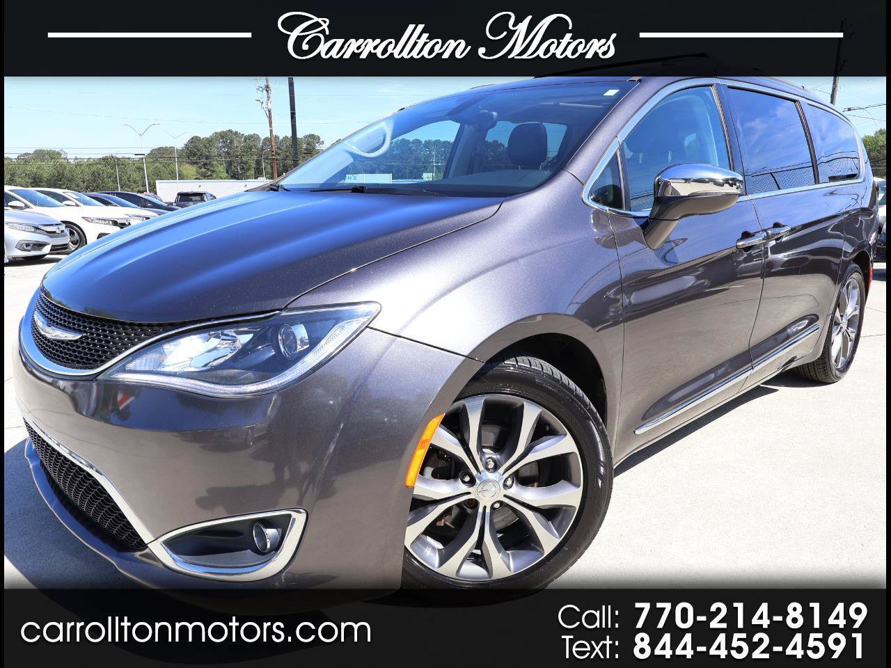 Used 2017 Chrysler Pacifica Limited w/ UConnect Theater Package FWD image 1
