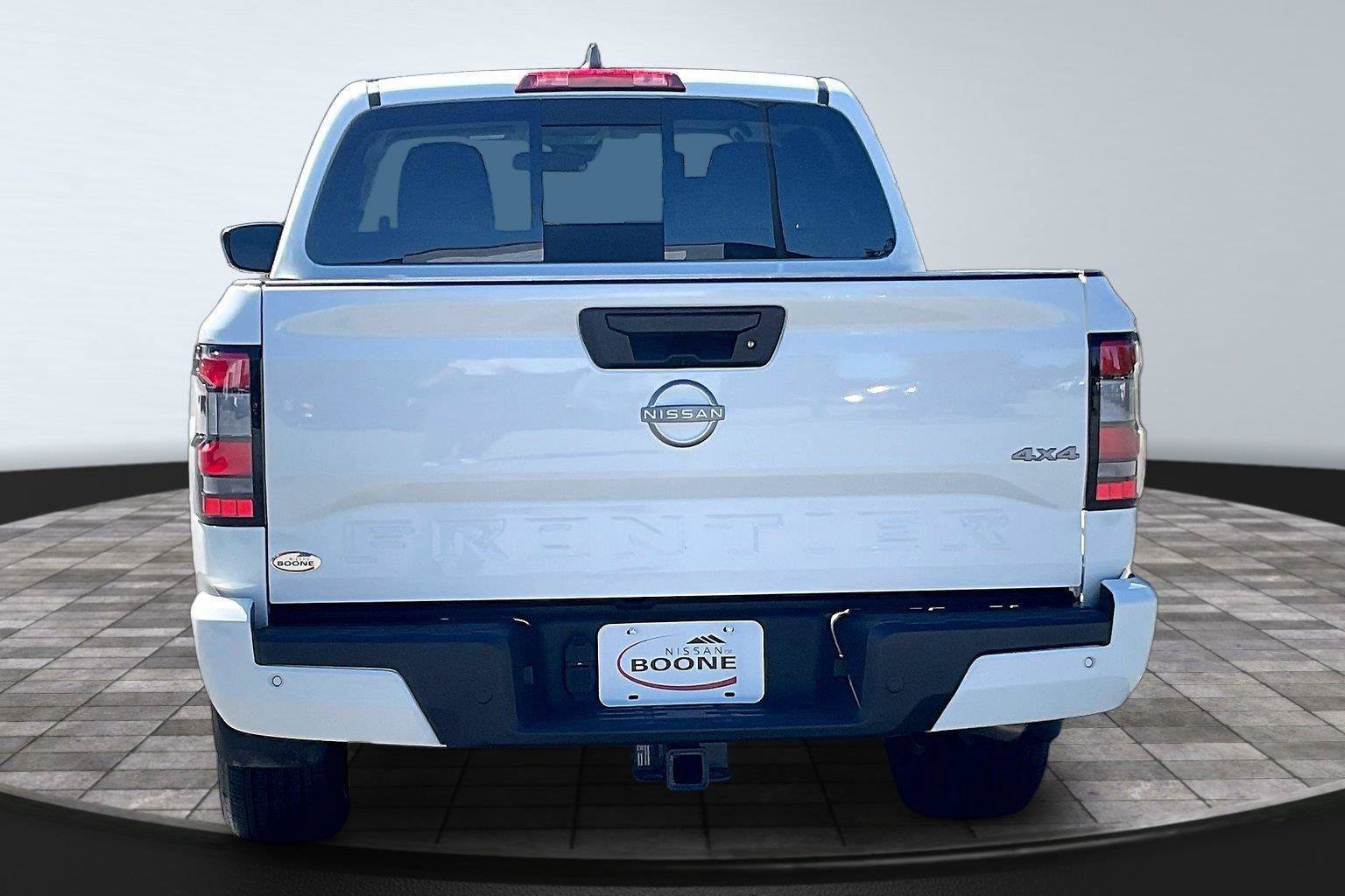 Certified 2025 Nissan Frontier SV w/ SV Convenience Package AWD/4WD image 4