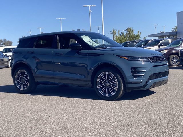Used 2026 Land Rover Range Rover Evoque Dynamic SE AWD/4WD image 4