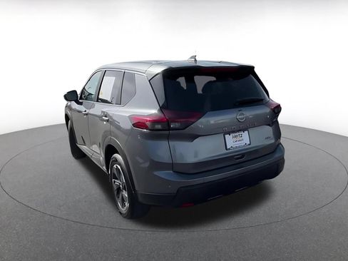 Used 2025 Nissan Rogue SV AWD/4WD image 11