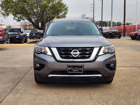 Used 2020 Nissan Pathfinder SV w/ Cargo Package image 3