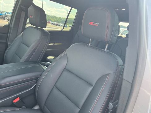 Used 2024 Chevrolet Traverse Z71 w/ Enhanced Driving Package AWD/4WD image 12