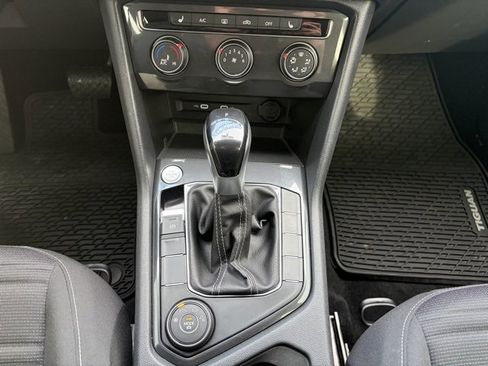 Used 2022 Volkswagen Tiguan S image 21