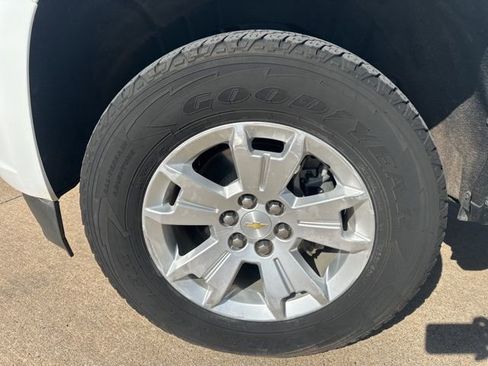 Used 2021 Chevrolet Colorado LT image 11