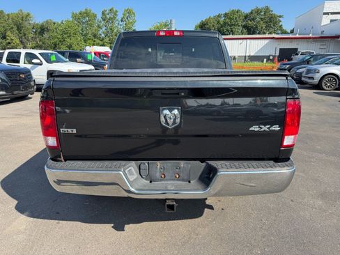 Used 2018 RAM 1500 Classic SLT AWD/4WD image 4