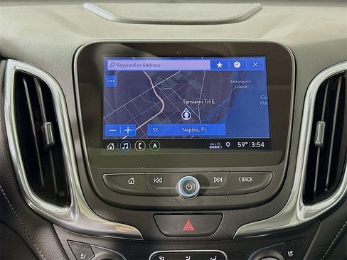 Used 2020 Chevrolet Equinox Premier image 13