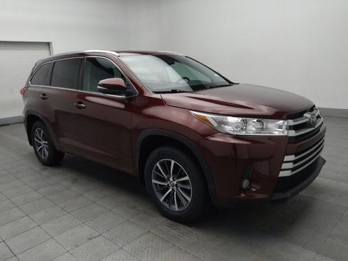 Used 2017 Toyota Highlander XLE image 13