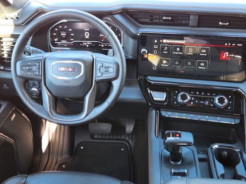 Used 2025 GMC Sierra 1500 AT4 w/ AT4 Premium Package image 10