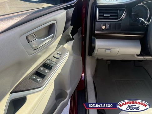 Used 2016 Toyota Camry LE image 11