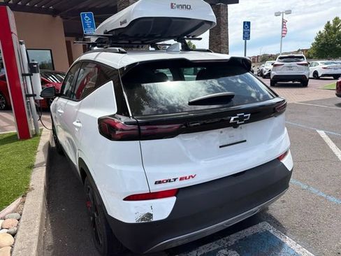Used 2023 Chevrolet Bolt EUV LT w/ Convenience Package FWD image 15