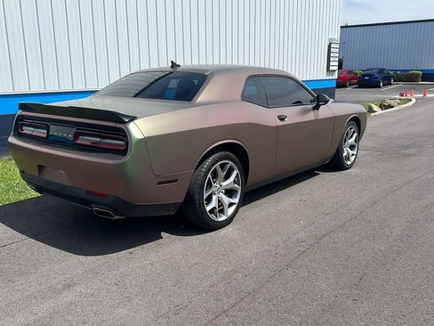 Used 2015 Dodge Challenger SXT Plus RWD image 5