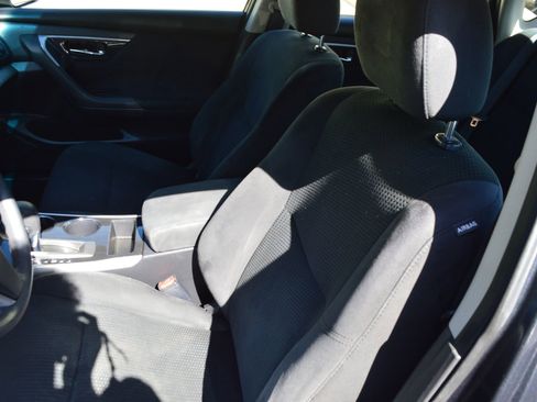 Used 2014 Nissan Altima 2.5 S w/ Display Audio Package FWD image 15