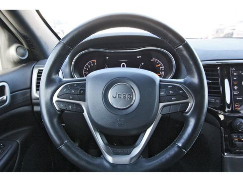 Used 2022 Jeep Grand Cherokee Laredo X RWD image 14