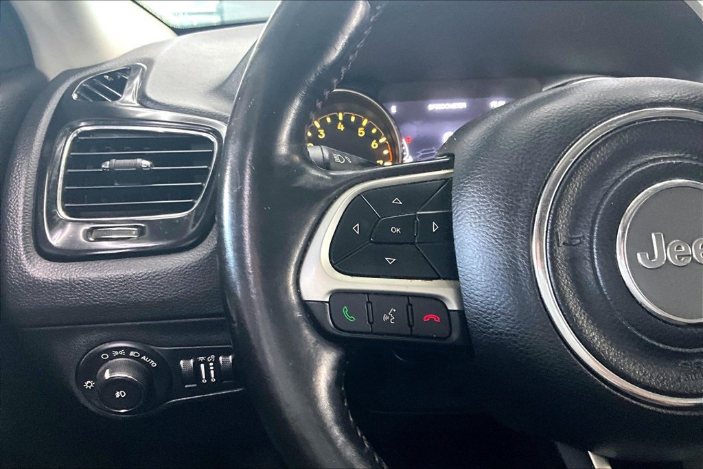 Used 2019 Jeep Compass Limited AWD/4WD image 10
