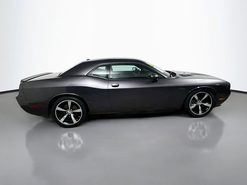 Used 2014 Dodge Challenger R/T RWD image 3