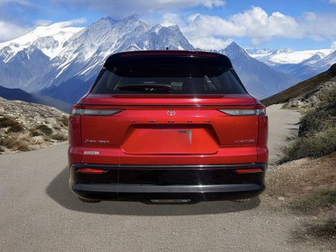 Certified 2025 Toyota Crown Signia image 4