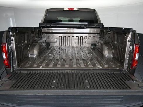 Used 2019 Ford F150 XLT AWD/4WD image 32