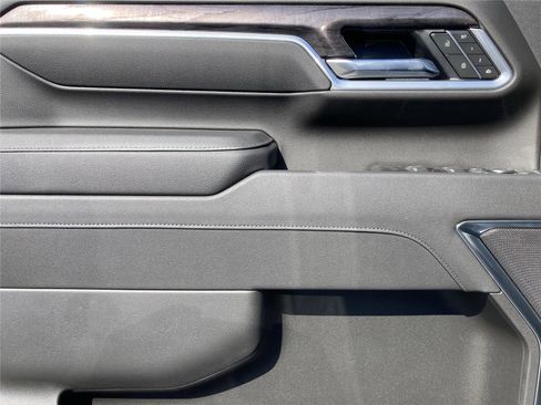 New 2026 Chevrolet Silverado 2500 LTZ w/ LTZ Convenience Package image 20