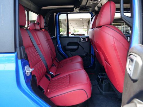 Used 2022 Jeep Gladiator Sport AWD/4WD image 41