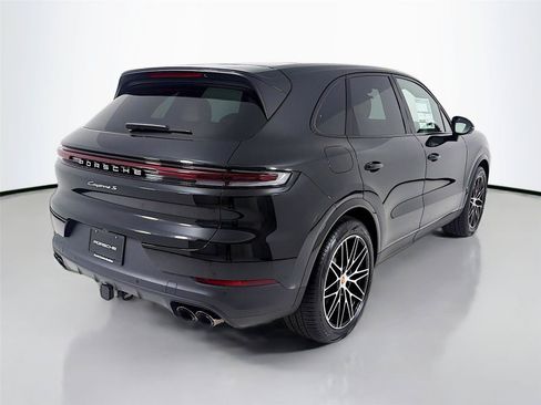 New 2026 Porsche Cayenne S AWD/4WD image 27