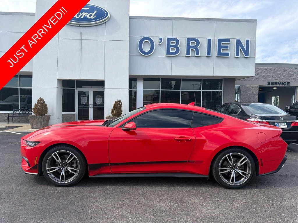Used 2024 Ford Mustang Coupe RWD image 1