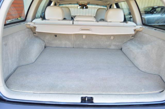 Used 2005 Volvo XC70 AWD/4WD image 34