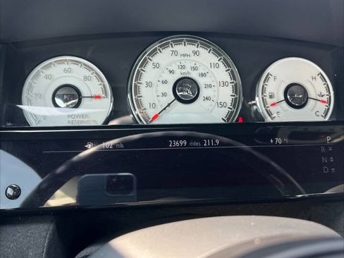 Used 2016 Rolls-Royce Wraith image 21