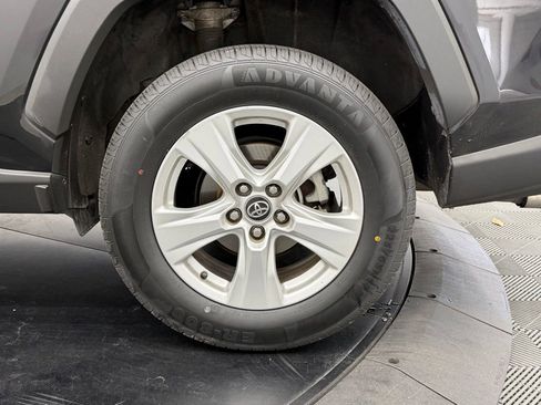 Certified 2021 Toyota RAV4 XLE FWD image 16