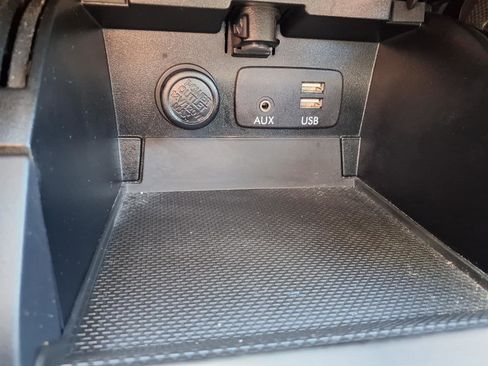 Used 2018 Subaru Legacy 2.5i Limited image 9