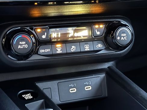 New 2026 Nissan Kicks SV w/ SV Premium Package image 33