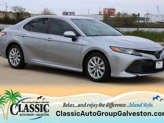 Used 2019 Toyota Camry LE video 1
