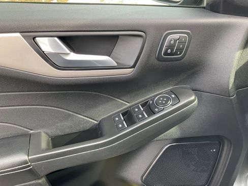 Used 2022 Ford Escape SEL w/ Technology Package image 21