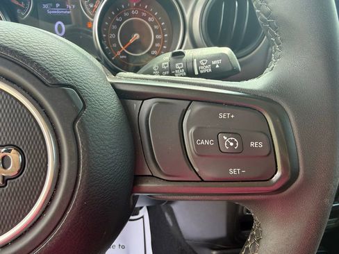 Used 2023 Jeep Wrangler Unlimited Sport AWD/4WD image 29