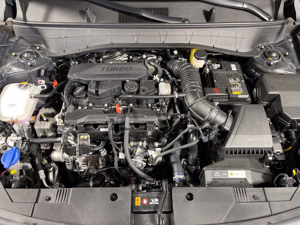 New 2026 Hyundai Kona SEL Premium FWD image 9
