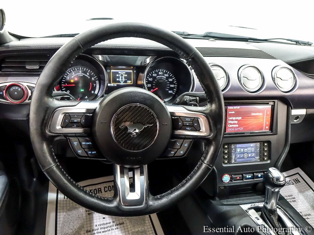 Used 2017 Ford Mustang Coupe RWD image 15