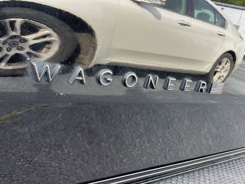 Used 2024 Jeep Wagoneer Series II w/ Convenience Group I AWD/4WD image 9