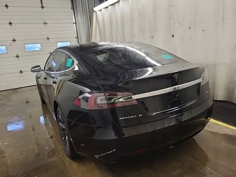 Used 2018 Tesla Model S 75D image 4