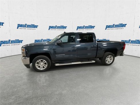 Used 2018 Chevrolet Silverado 1500 LT w/ All Star Edition image 6