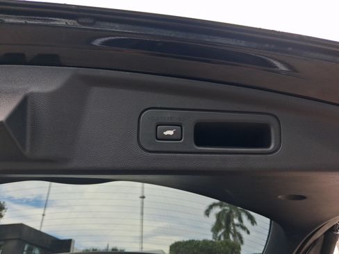 Used 2024 Acura MDX w/ Technology Package FWD image 6