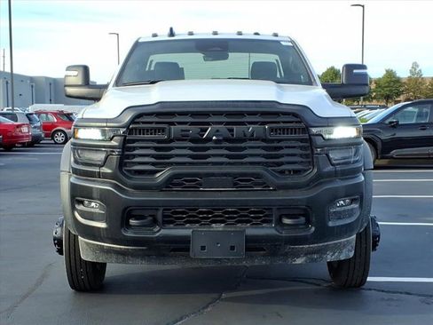 New 2026 RAM 5500 Tradesman image 23