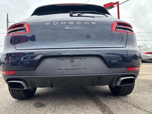 Used 2018 Porsche Macan Base AWD 4dr SUV image 58
