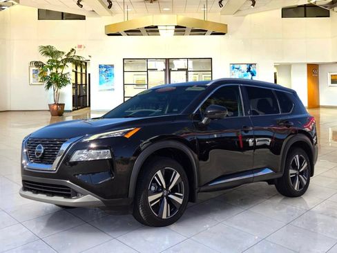 Certified 2021 Nissan Rogue SL FWD image 1