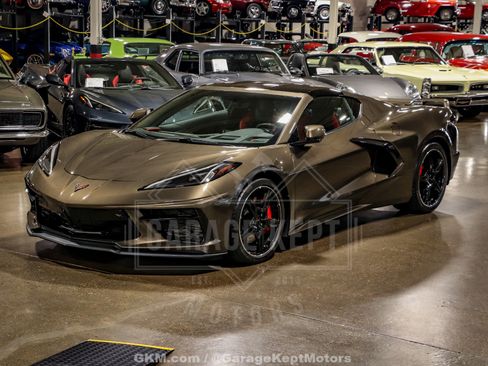 Used 2020 Chevrolet Corvette Stingray Preferred Cpe w/ 2LT Preferred Equipment Group RWD image 33