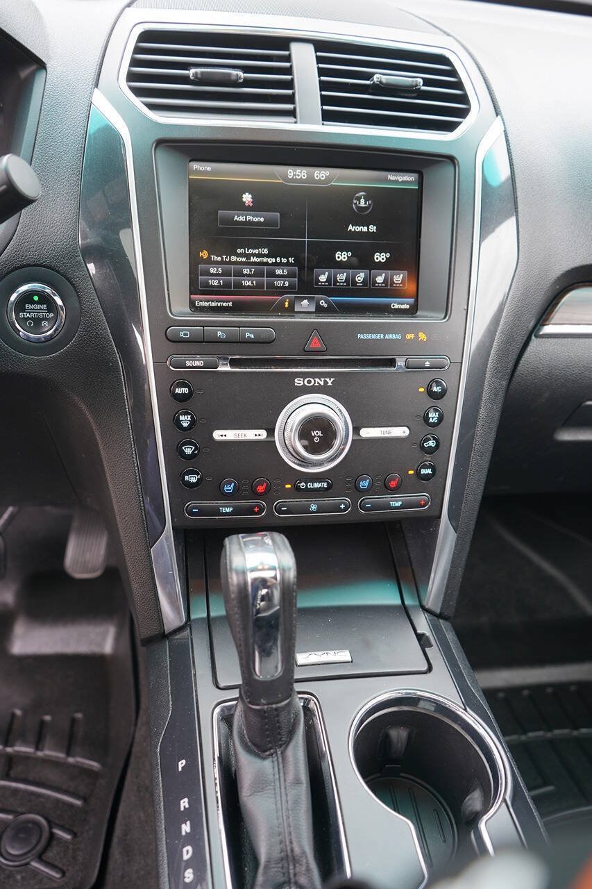 Used 2016 Ford Explorer Limited w/ Equipment Group 301A AWD/4WD image 21