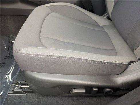 Used 2025 Subaru Crosstrek 2.0i Premium image 10