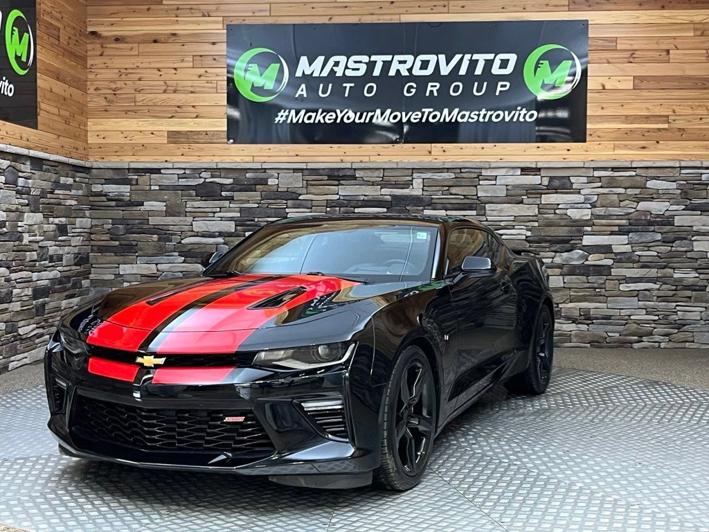 Used 2016 Chevrolet Camaro SS RWD image 9