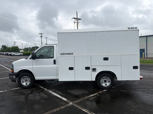 New 2026 Chevrolet Express 3500 w/ Power Convenience Package RWD image 2
